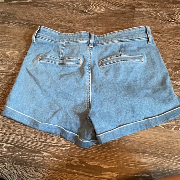 Express High Rise Shortie - Picture 2 of 3